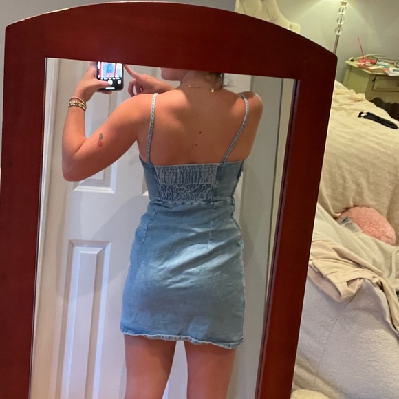 Zara Mini Lightwash Denim Dress - Picture 2 of 2
